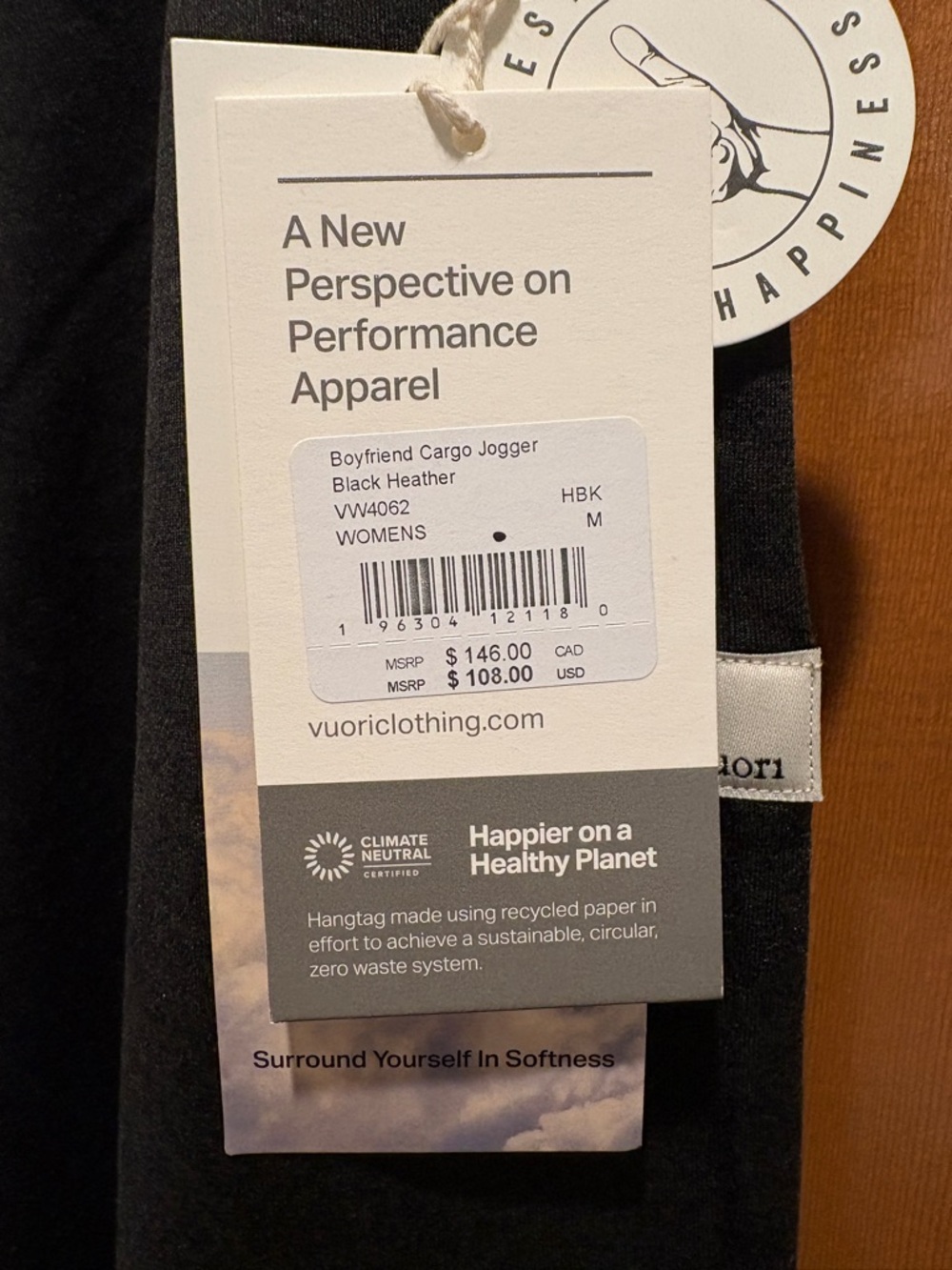 Vuori Boyfriend Cargo Jogger Pants in Black Heather NWT - Picture 6 of 6